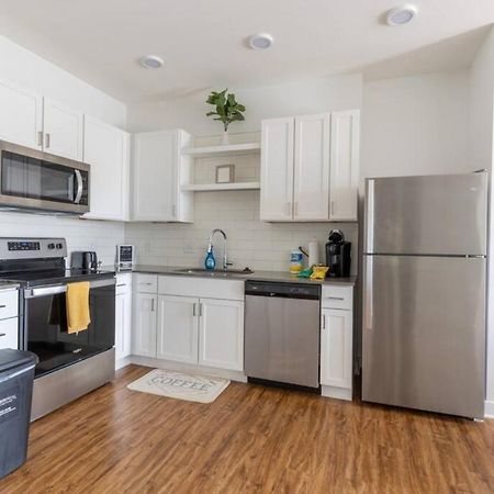 Affordable 1Bd, Comfy Queen Beds, With Gym Индианаполис Экстерьер фото